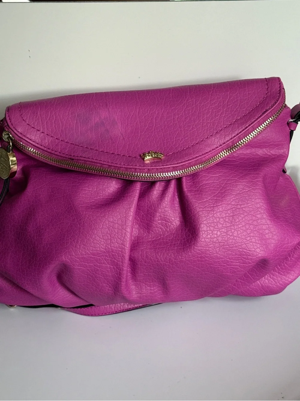 Juicy Couture Greta Flap Crossbody Bag Fuchsia Pink Gold Chain Y2K Hobo Purse